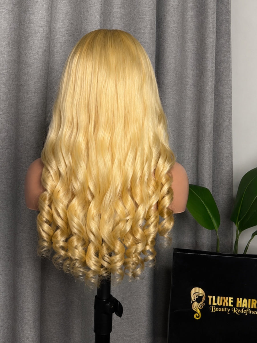 LUSH — Bounce Curls Closure Wig