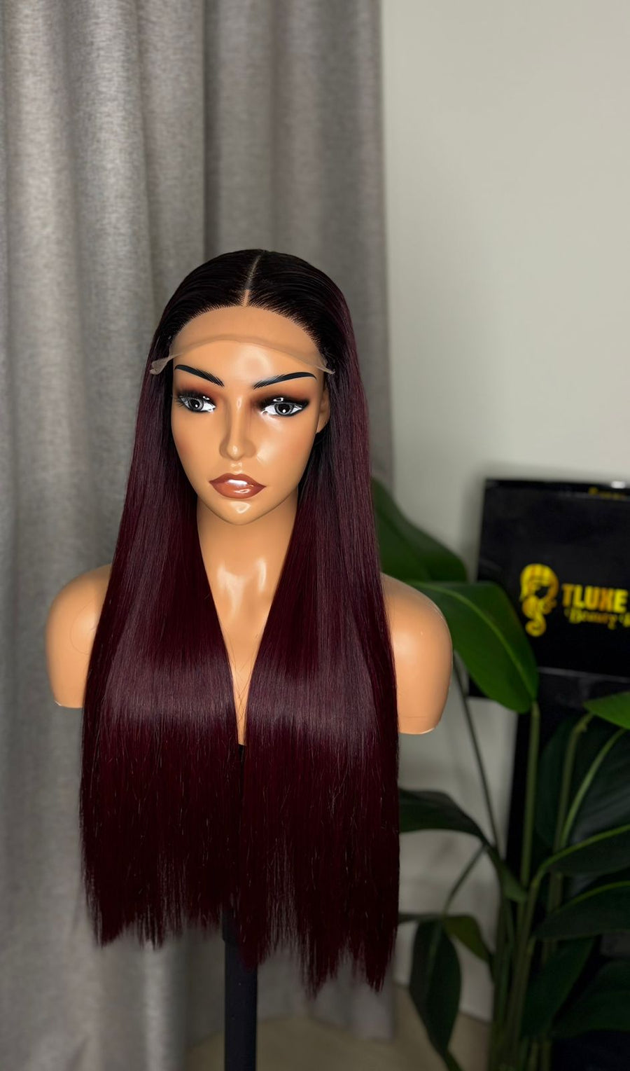 BLUNT — Blunt Cut Bone Straight Closure Wig